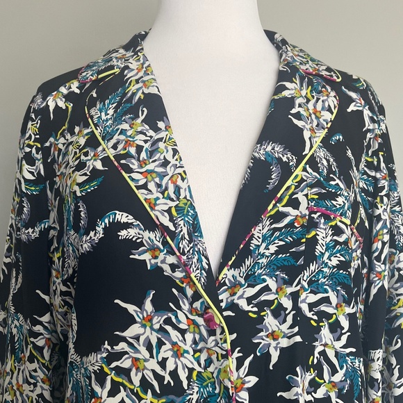 Cinq a Sept Juliet Floral Print Silk Button Front Pajama Style Casual Blouse Top - Picture 5 of 14